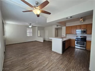 Photo #5: 2719179 Listing 