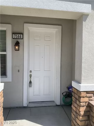 Photo #2: 2719180 Listing 