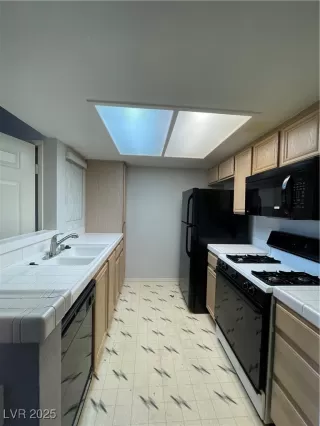 Photo #5: 2719222 Listing 