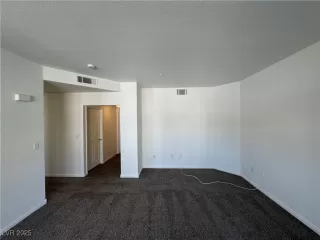 Photo #3: 2719233 Listing 