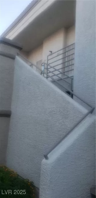 Photo #1: 2719283 Listing 