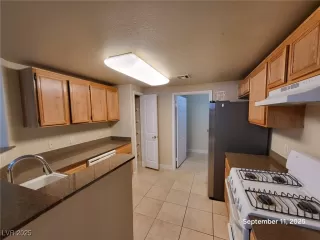 Photo #4: 2719285 Listing 