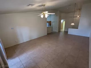 Photo #4: 2719317 Listing 