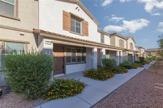 Photo #1: 2719337 Listing