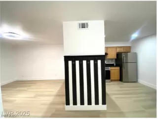 Photo #1: 2719361 Listing