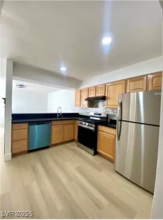 Photo #4: 2719361 Listing