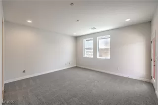 Photo #5: 2719375 Listing