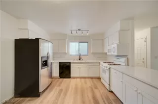 Photo #2: 2719386 Listing 