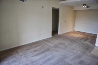 Photo #5: 2719387 Listing 