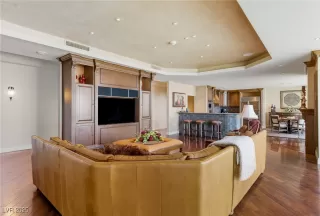 Photo #4: 2719392 Listing