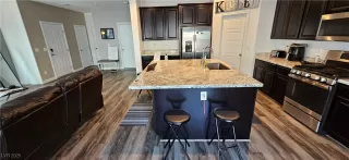 Photo #4: 2719403 Listing 