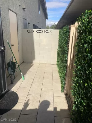 Photo #2: 2719430 Listing 