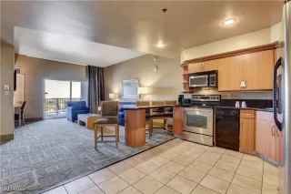 Photo #5: 2719435 Listing