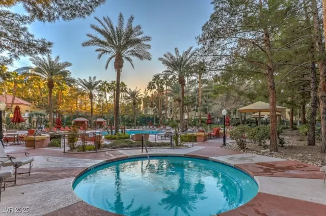 MLS: 2719440 Condo For Sale