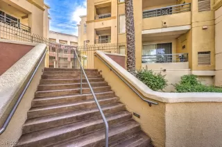 Photo #2: 2719440 Listing 