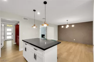 Photo #6: 2719441 Listing 