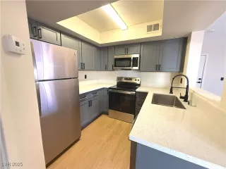 Photo #3: 2719451 Listing