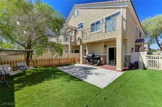 Photo #4: 2719460 Listing