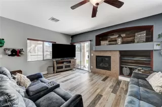 Photo #6: 2719460 Listing