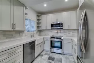 Photo #5: 2719466 Listing 