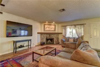 Photo #6: 2719477 Listing 