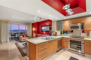 Photo #3: 2719480 Listing 