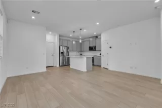 Photo #4: 2719504 Listing 