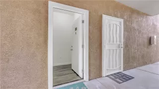 Photo #3: 2719513 Listing