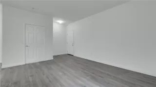 Photo #6: 2719513 Listing