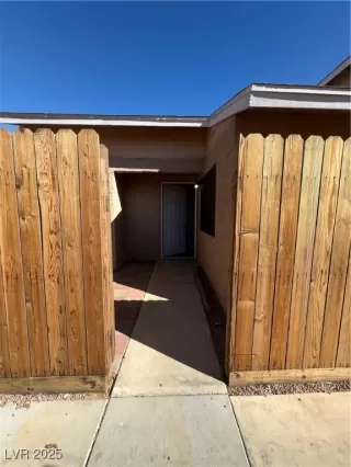 Photo #1: 2719527 Listing