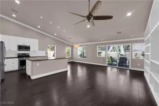 Photo #4: 2719533 Listing 