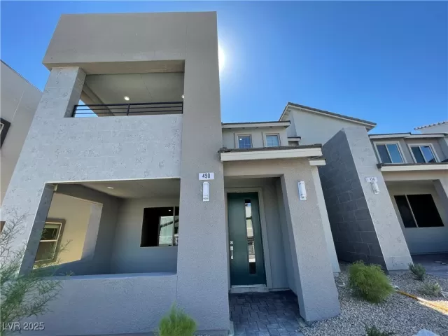 MLS: 2719535 Condo For Sale