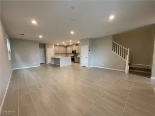 Photo #4: 2719535 Listing 