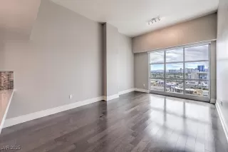 Photo #3: 2719549 Listing 