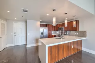 Photo #5: 2719549 Listing 