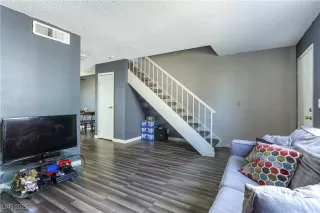 Photo #2: 2719590 Listing 