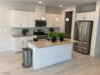 Photo #2: 2719620 Listing 