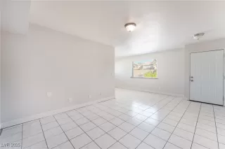 Photo #4: 2719631 Listing 