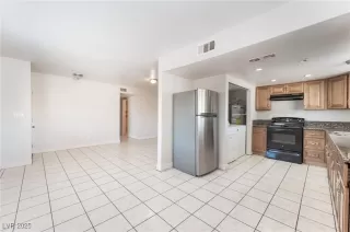 Photo #6: 2719631 Listing 