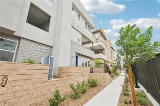 Photo #2: 2719646 Listing 