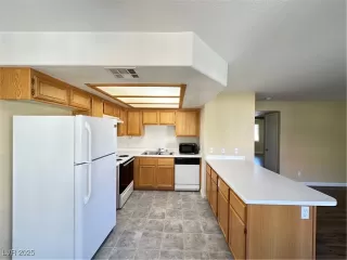 Photo #3: 2719685 Listing 