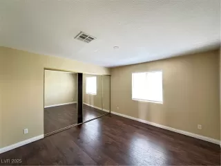 Photo #6: 2719685 Listing 