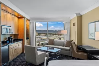 Photo #2: 2719695 Listing 