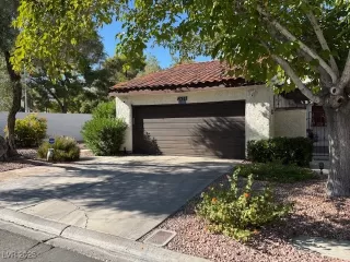 Photo #1: 2719703 Listing