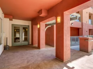 Photo #1: 2719708 Listing 