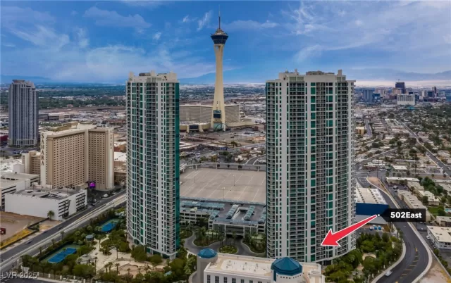 MLS: 2719717 Condo For Sale