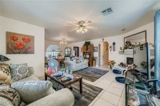 Photo #6: 2719721 Listing 