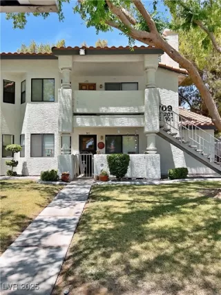 More Details about MLS # 2719726 : 2709 OTTER CREEK COURT 201