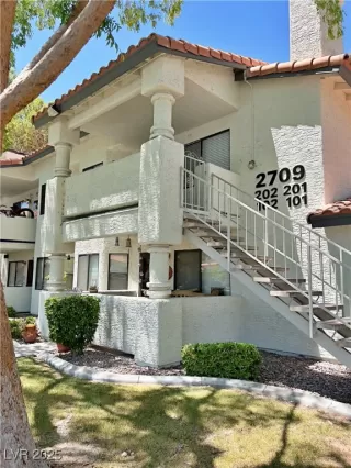 Photo #1: 2719726 Listing 