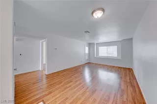 Photo #3: 2719737 Listing 